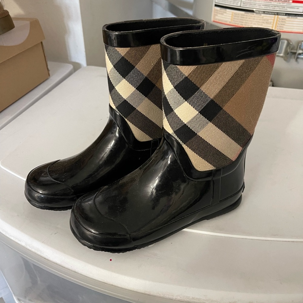 Burberry rain boots